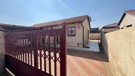 3 Bedroom house to rent in Elandspoort, Pretoria