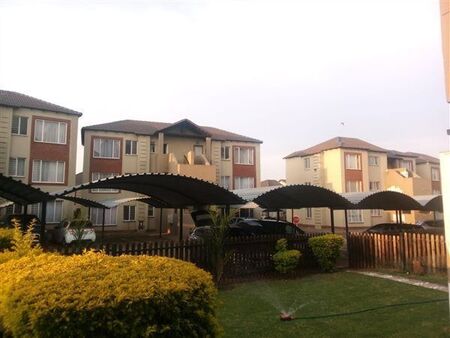 2 Bedroom Apartment in Montana Park