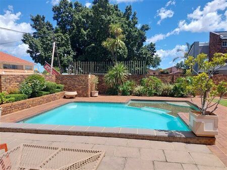 3 Bedroom Apartment in Fairland