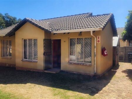 2 Bedroom Townhouse in Corlett Gardens