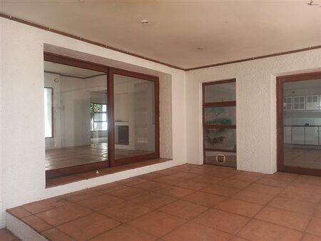 3 Bedroom House in Glenvista