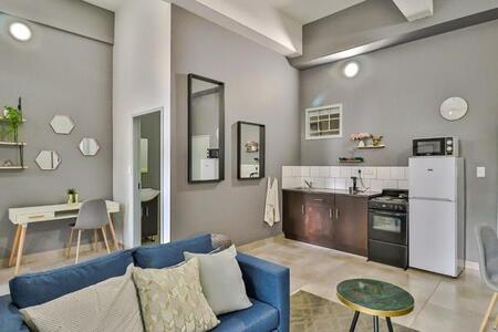 2 Bedroom Apartment in City & Suburban (Maboneng)