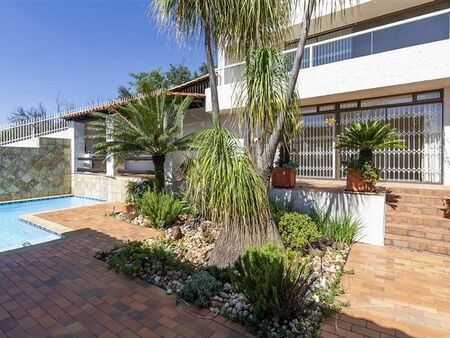 3 Bedroom Townhouse in St Andrews