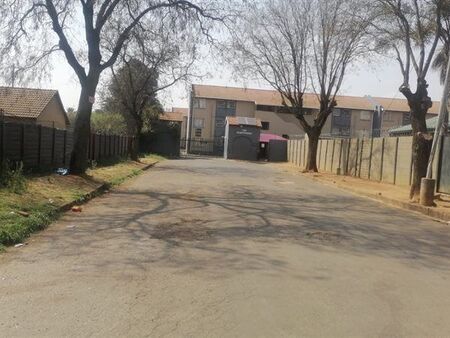 2 Bedroom Apartment in Kempton Park Central