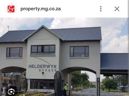 4 Bedroom House in Helderwyk