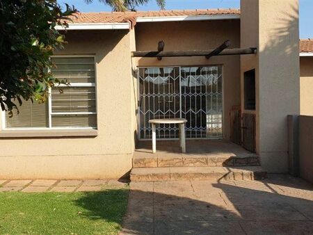 3 Bedroom Townhouse in Witfield