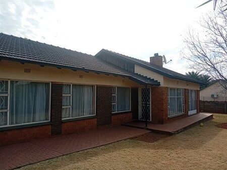 3 Bedroom House in Elspark