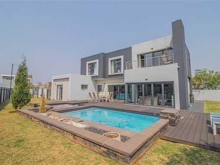 4 Bedroom House in Midstream Meadows