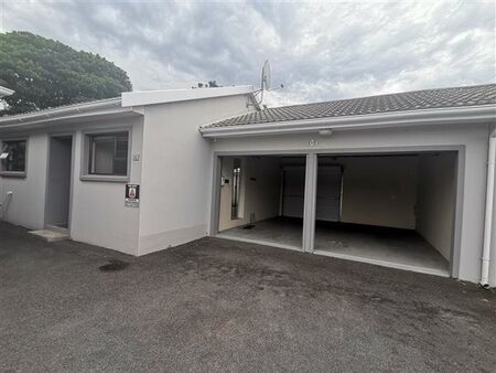 3 Bedroom Townhouse in Vincent