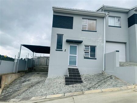 2 Bedroom Townhouse in Nahoon Valley Park