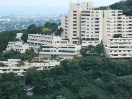 2 Bedroom Flat in Paradise Valley