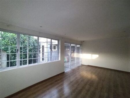 3 Bedroom House in Essenwood