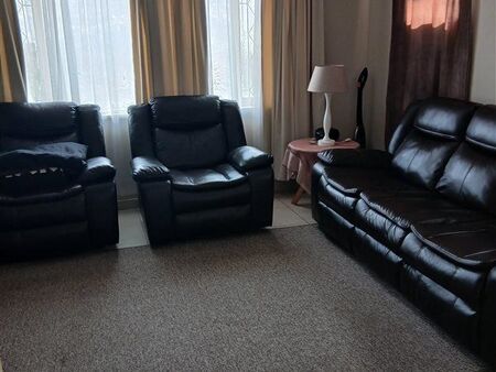 2 Bedroom House in Grosvenor