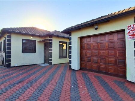 3 Bedroom House in Lotus Gardens