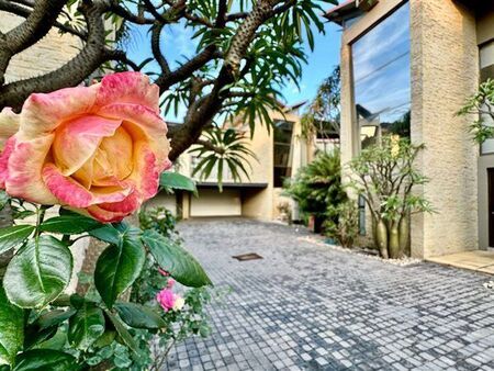 3 Bedroom Townhouse in Menlo Park