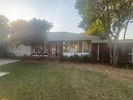 5 Bedroom House in Menlo Park