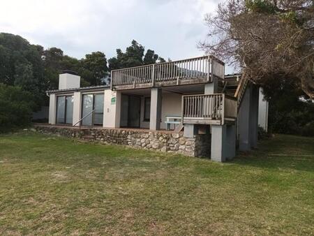 3 Bedroom House in Bettys Bay