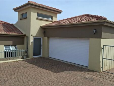 3 Bedroom House in Island View