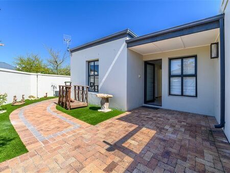 3 Bedroom House in Atlantic Beach Golf Estate