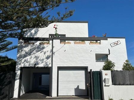 4 Bedroom House in Edgemead