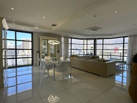 2 Bedroom Apartment in De Waterkant