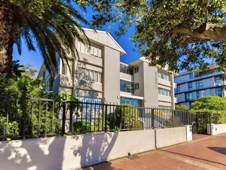 1 Bedroom Apartment in Sea Point
