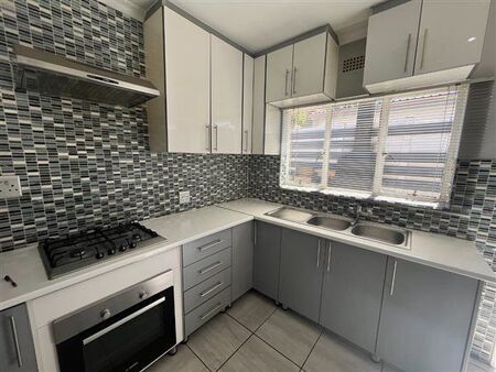 2 Bedroom House in South Ridge