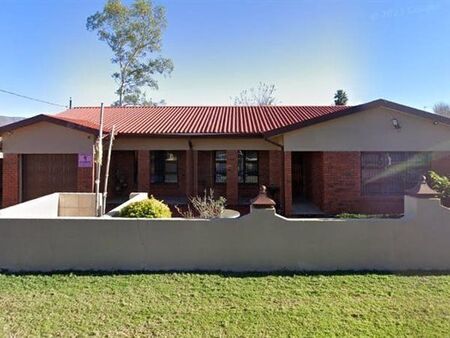 3 Bedroom House in Lennoxton