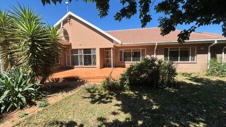 3 Bedroom house to rent in Flamwood, Klerksdorp