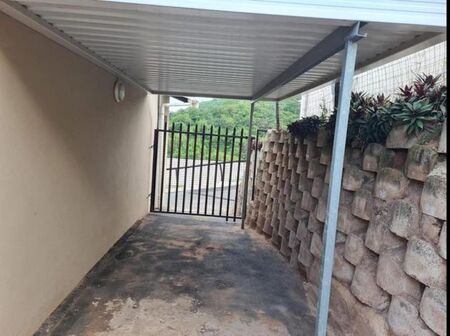 3 Bedroom townhouse - sectional to rent in Reservoir Hills, Durban