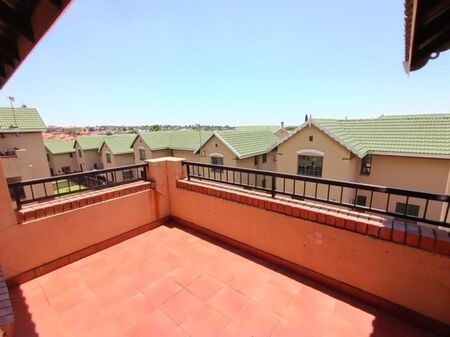 2 Bedroom apartment to rent in Reyno Ridge, Witbank