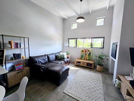 2 Bedroom Apartment in Menlo Park