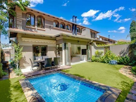 3 Bedroom Townhouse in Bryanston
