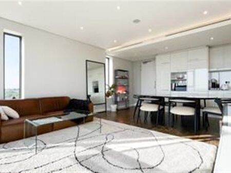 2 Bedroom House in Rosebank