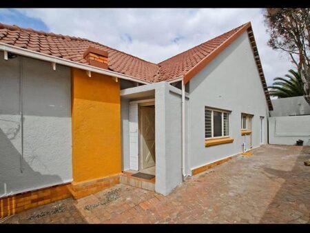 2 Bedroom House in Norwood