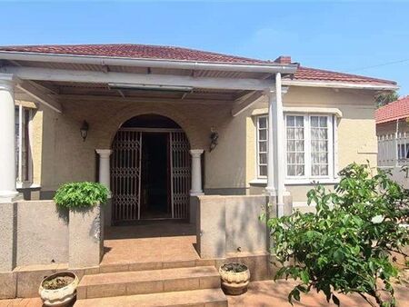 3 Bedroom House in South Kensington