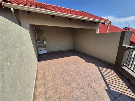 2 Bedroom Apartment in Paulshof