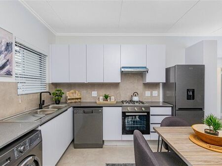 2 Bedroom Apartment in Fourways