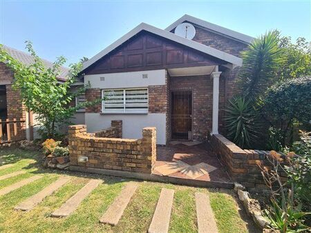 3 Bedroom House in Glen Marais