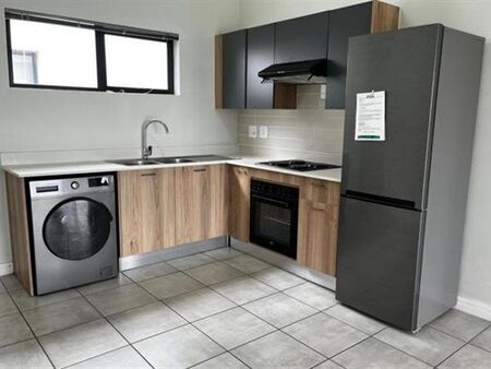 2 Bedroom Apartment in Lilianton