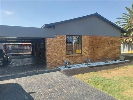 3 Bedroom House in Van Dyk Park