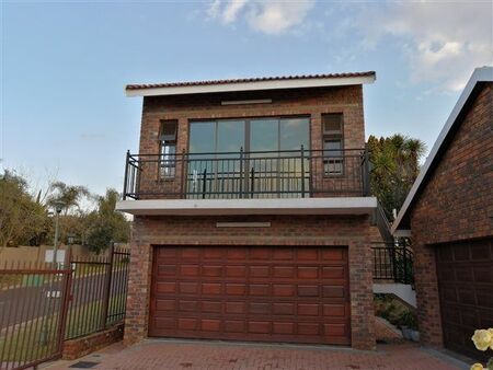 Bachelor apartment in Centurion Cbd