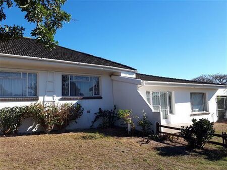4 Bedroom House in Sunridge Park