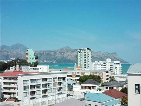 1 Bedroom Apartment in Strand Central