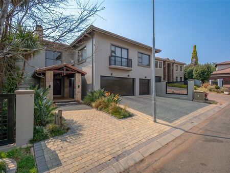 5 Bedroom House in Ruimsig
