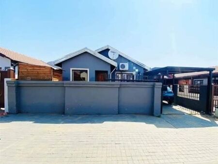3 Bedroom House in Soshanguve