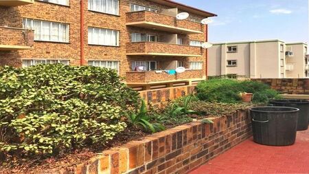 2 Bedroom apartment to rent in Primrose Hill, Germiston