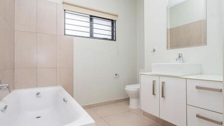 2 Bedroom apartment to rent in North Riding, Randburg