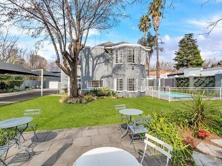 4 Bedroom House in Greenside East