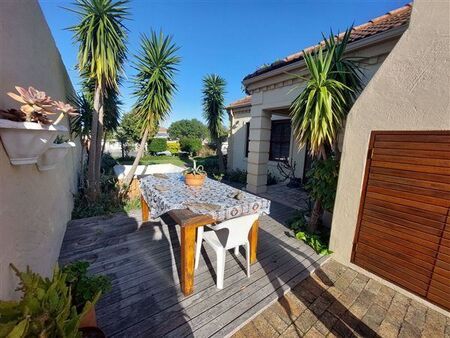 2 Bedroom House in Voelklip